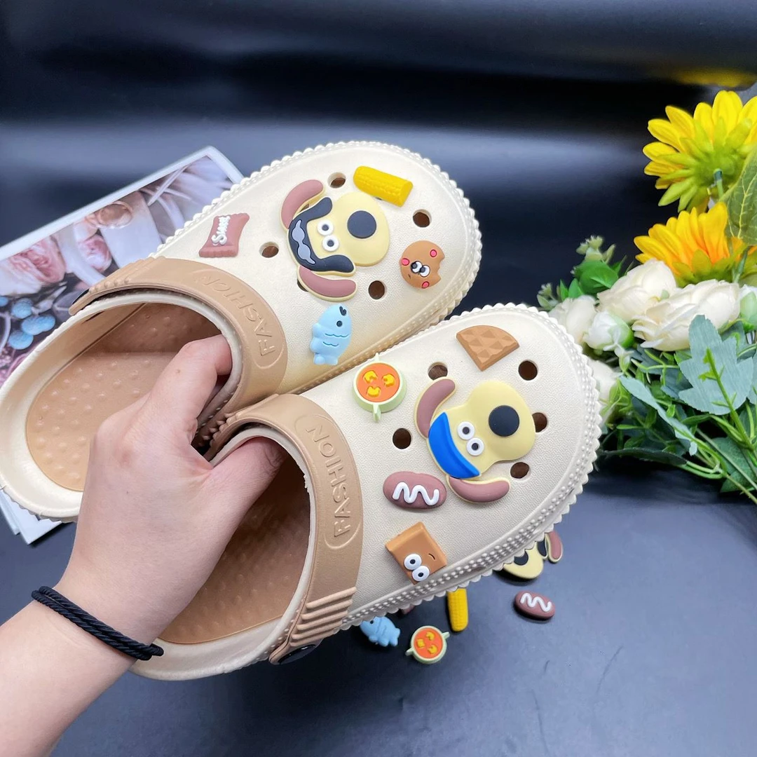网红百搭个性洞洞鞋鞋花配饰鞋扣可爱掌门狗鞋花装饰可拆卸diy