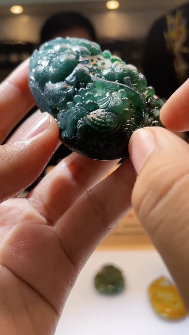 【闪购商品】定制翡翠未镶嵌67-毛货挂件需要抛光