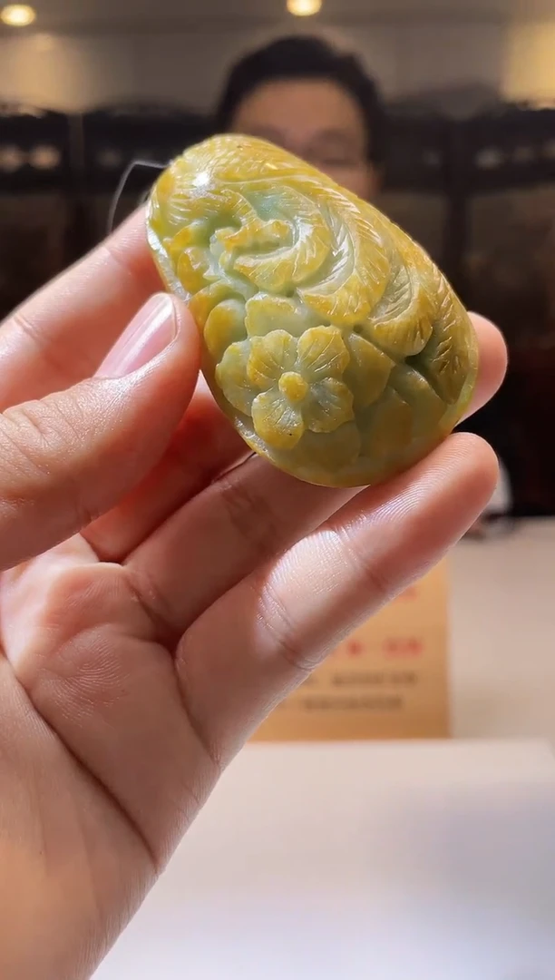 【闪购商品】定制翡翠未镶嵌13-毛货挂件需要抛光