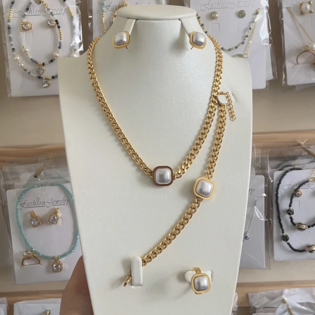 钛钢项链 如饰 方形白色四件套套装时尚气质轻奢