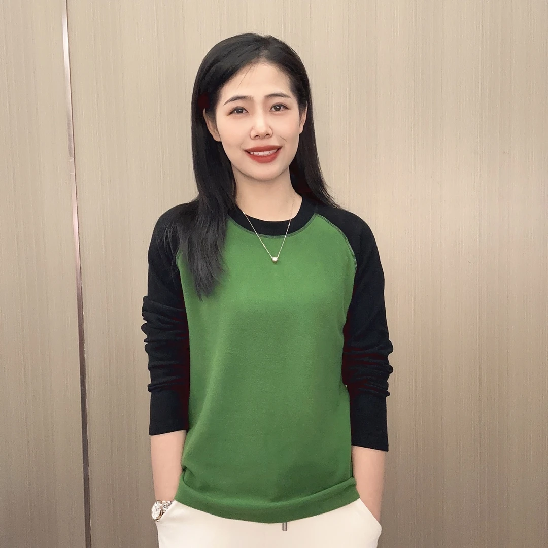 金六指冬季加绒拼色加厚云朵绒长袖插肩袖撞色柔软圆领休闲打底衫