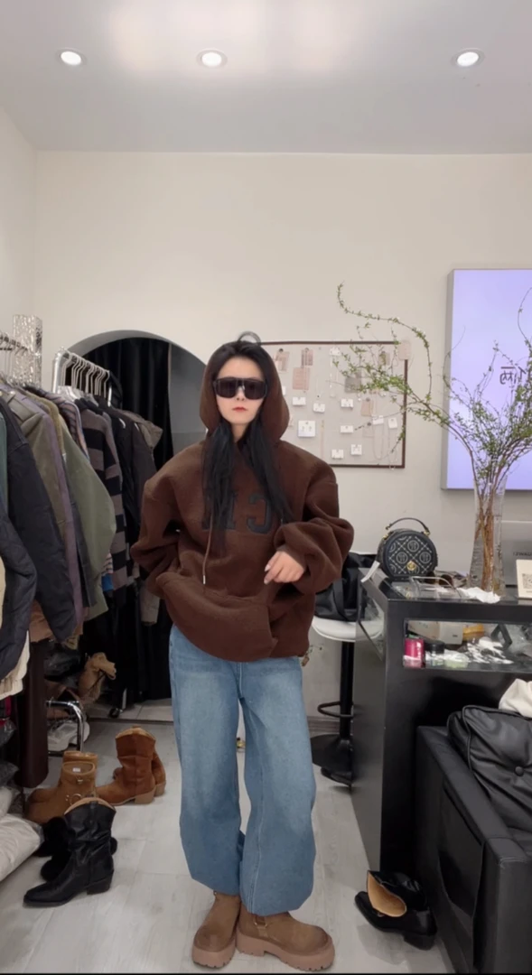 52 嘉慵懒风宽松加绒连帽卫衣女秋冬时尚百搭外套