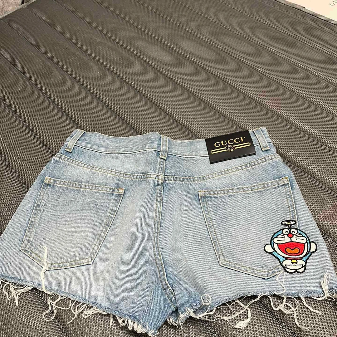 未使用 GUCCI/古驰 古驰Gucci哆啦A梦女款牛仔个性高腰修身短裤
