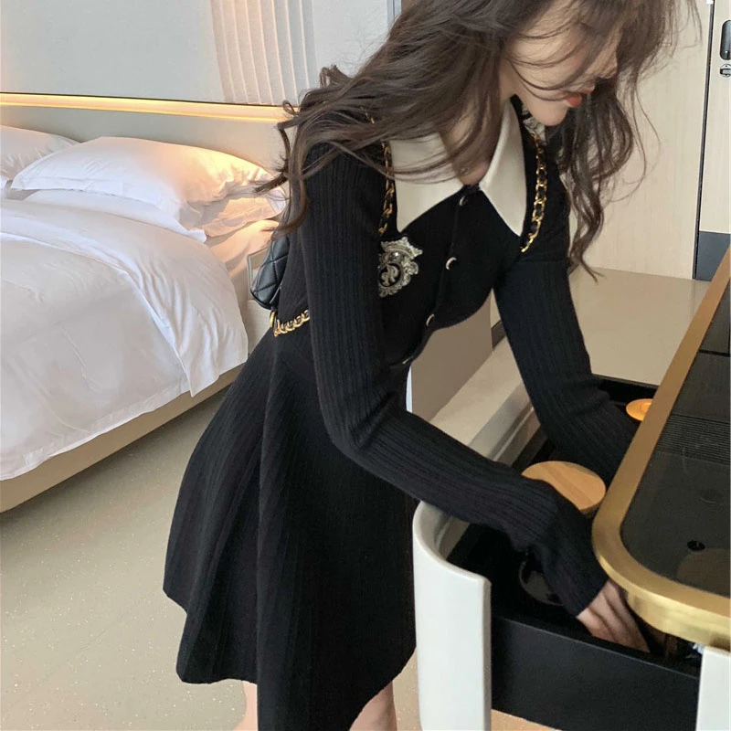 针织连衣裙子女秋冬2024新款内搭打底黑色收腰修身显瘦气质学院风