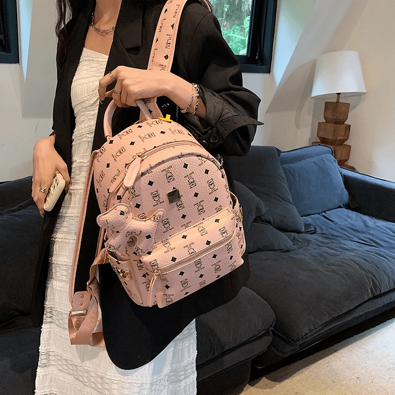 今年流行双肩背包女2025新款学生韩版洋气潮流百搭妈咪包旅行书包