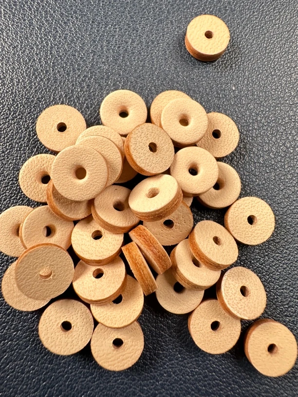 苏州舟山的橄榄核雕刻隔片一片不包邮