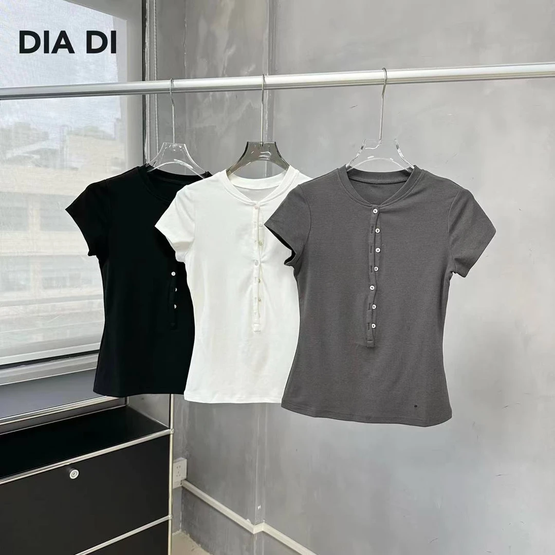 D STUDIO三色纽扣短袖针织打底 D1045