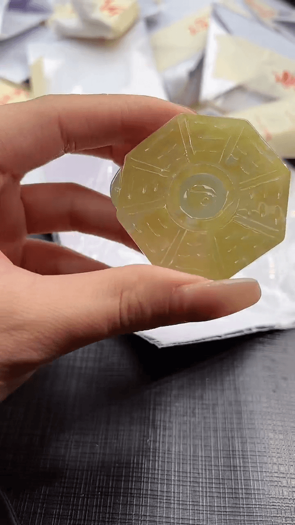 【闪购商品】翡翠颈饰未镶嵌100651647