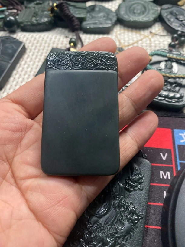 和田玉青玉无事牌