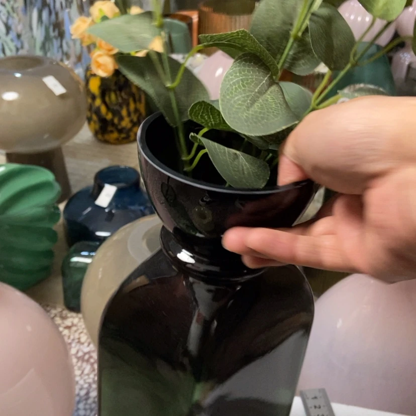 【闪购商品】黑色高30口9