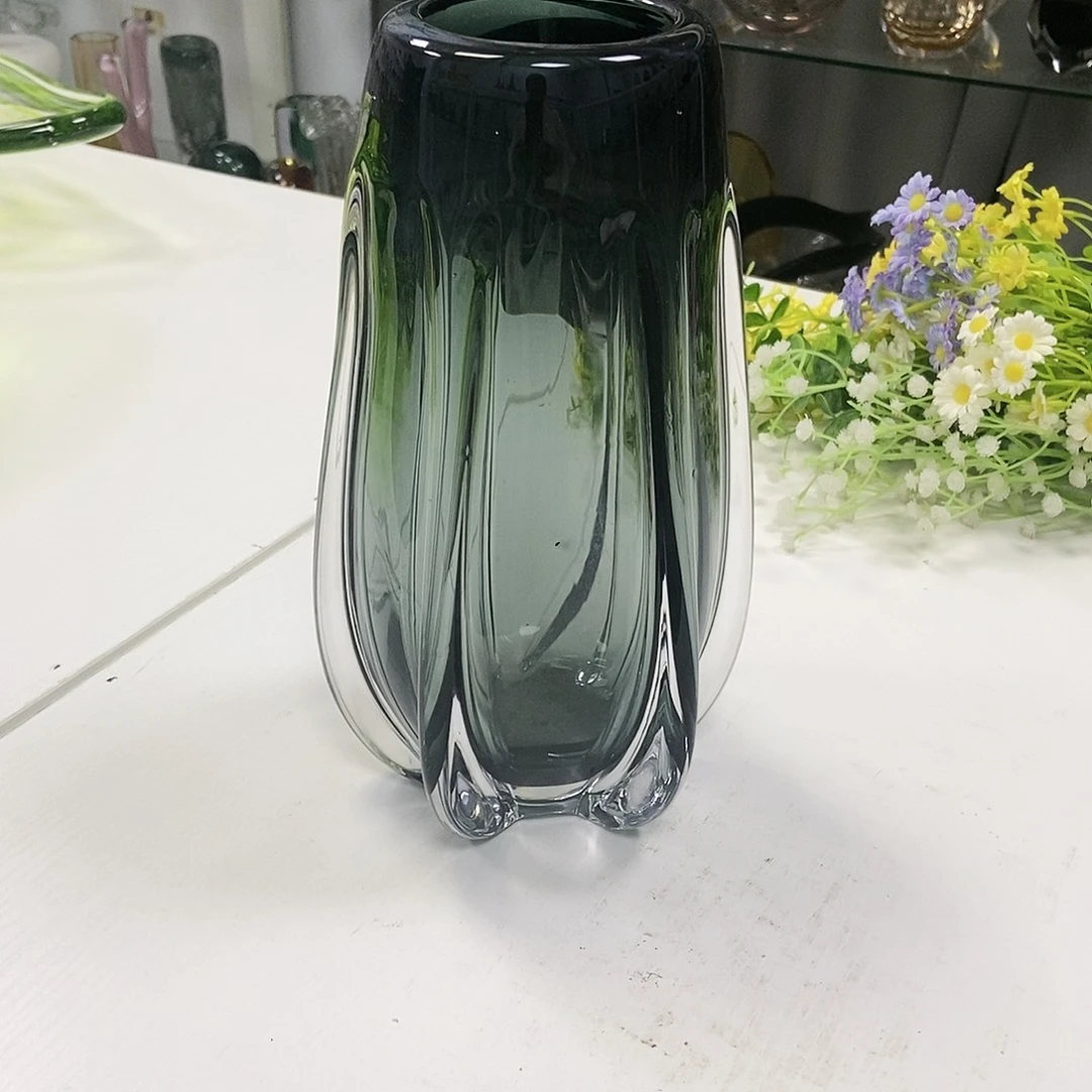 灰色琉璃杨桃花瓶高27