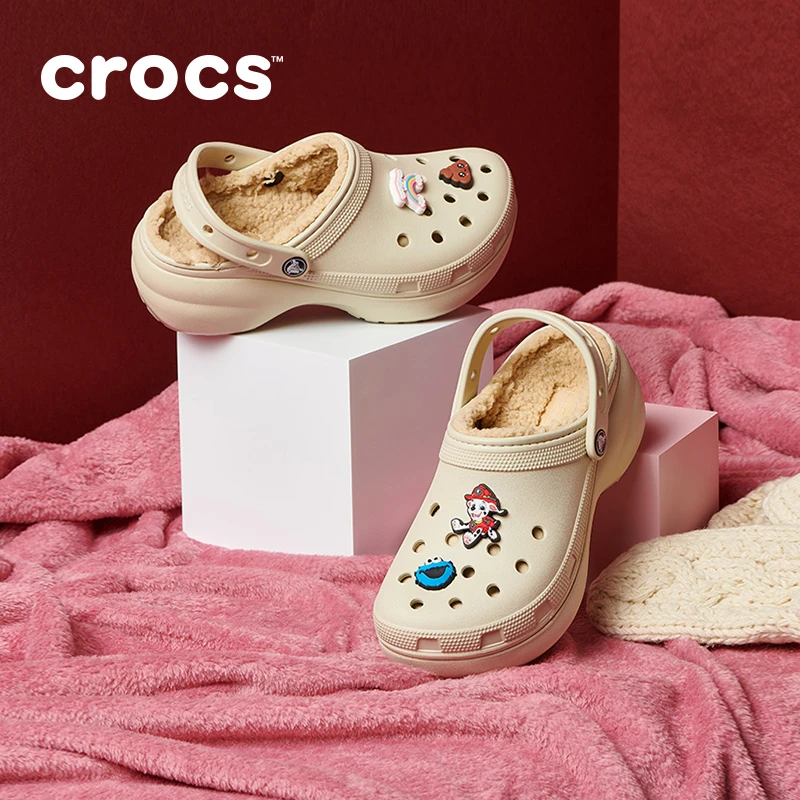 CROCS/卡骆驰【云朵暖棉】洞洞鞋厚底女鞋沙滩鞋拖鞋|207938
