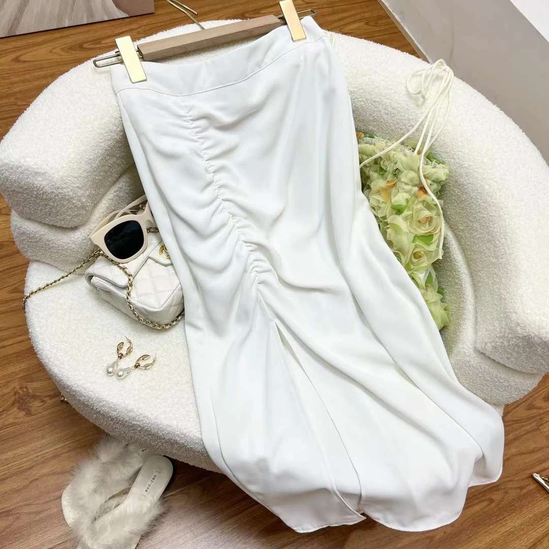 徐明明 白西装开叉半裙