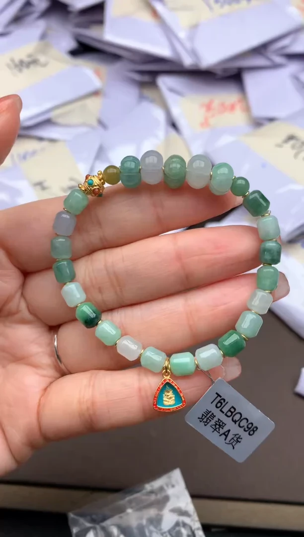 【闪购商品】翡翠手串未镶嵌(多样性发货)1个