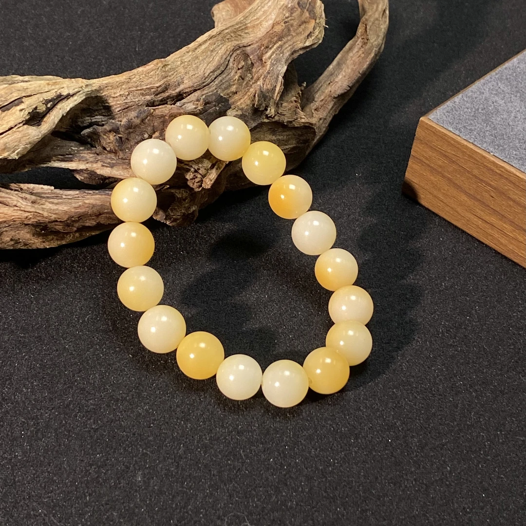 白玉菩提圆珠渐变手串
