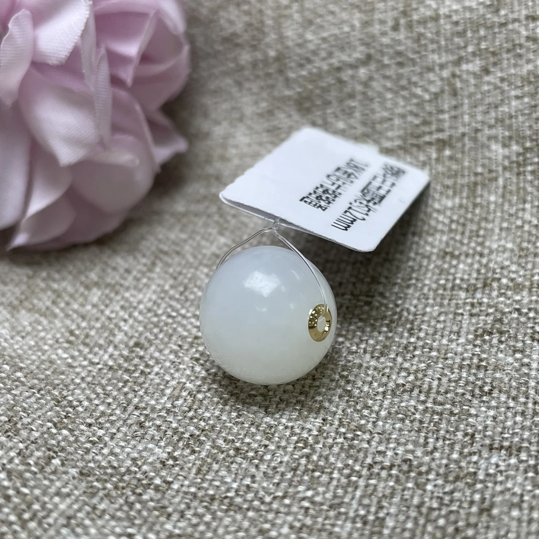 【珠宝厂长】约12mm俄料白玉圆珠18K金贴片路路通