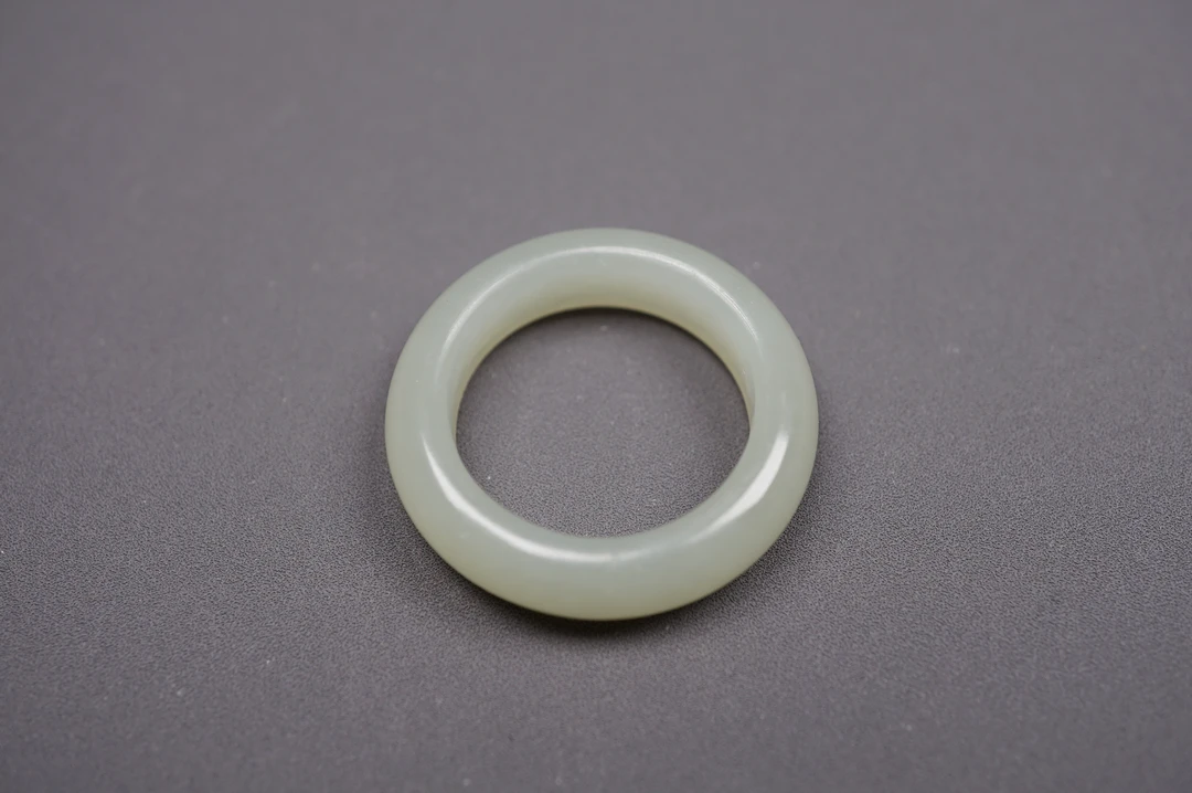 老库存几十年的  天然和田玉 戒指D958