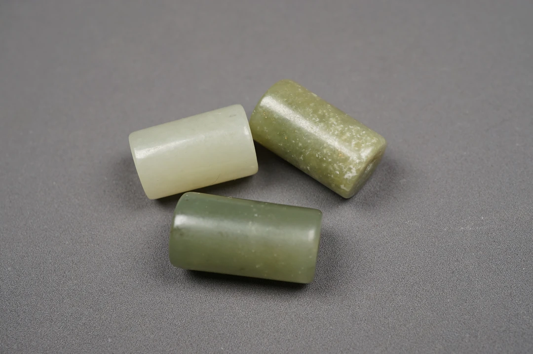 老库存几十年的  天然和田玉 玉勒 珠子一组D1007