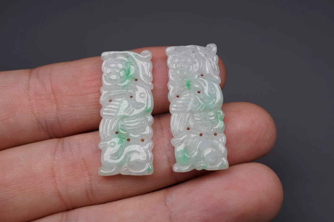 老库存 创汇期  天然A货老翡翠带阳绿 花鸟纹挂饰耳饰一对D650
