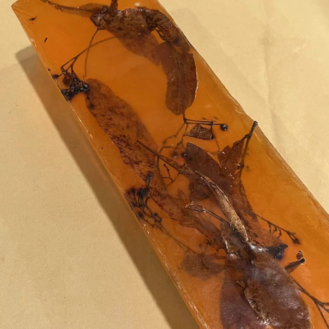 新加坡尾单菩提叶琥珀檀香精油皂