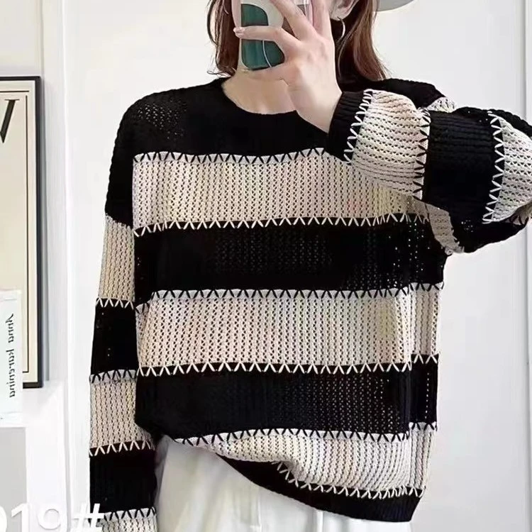 秋冬新款时尚百搭镂空条纹圆领女士针织衫