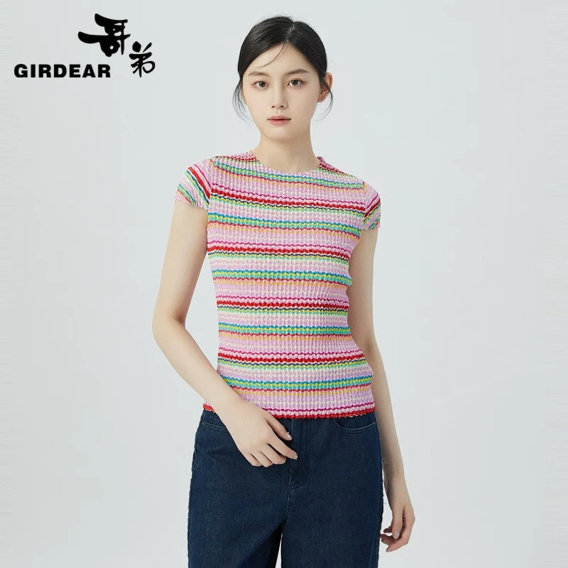 GIRDEAR/哥弟圆领修身显瘦弹力褶皱设计套头短袖T恤针织1300706