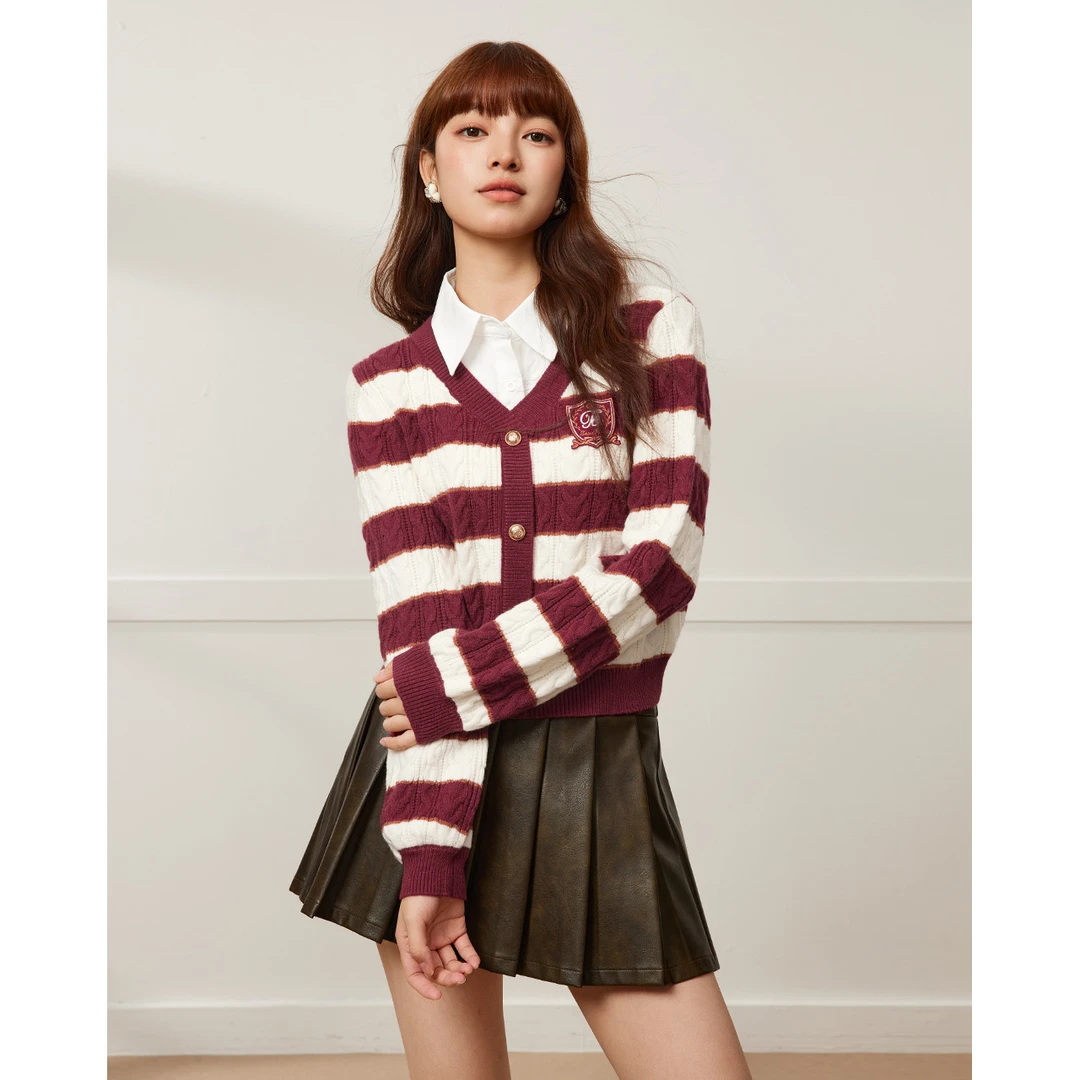 IEF/爱依服2025春季新款甜美风时尚复古显瘦百搭别致条纹毛织上衣