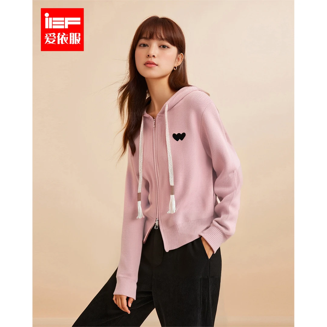 IEF/爱依服2025秋冬新款大码女装时尚休闲风连帽设计毛织外套