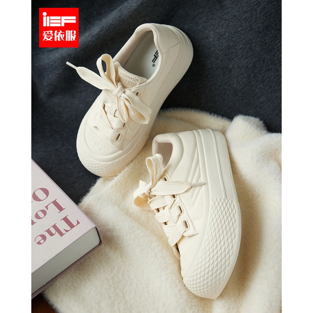 IEF/爱依服2025秋季新款时尚设计感百搭舒适简约女低帮厚底小白鞋