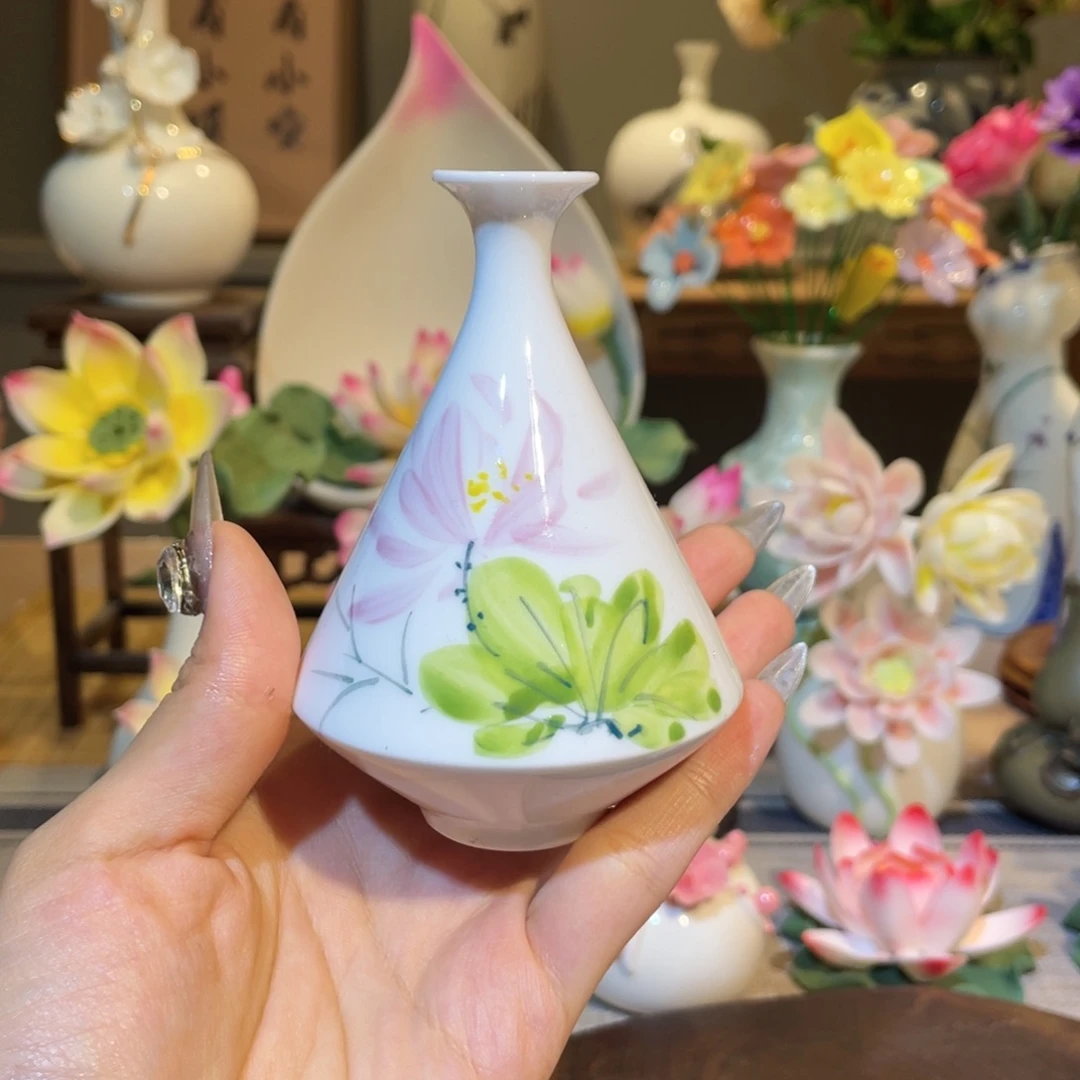 手工陶瓷精致摆件