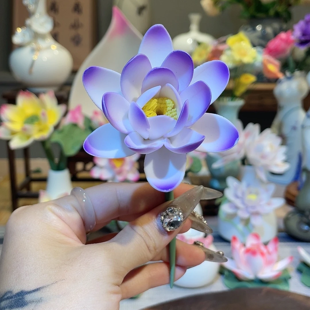 手工陶瓷精致摆件
