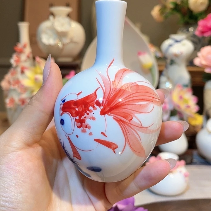 手工陶瓷精致摆件