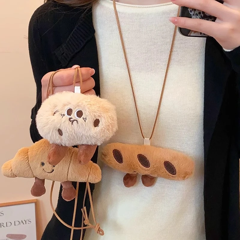 非金属布艺吊坠 笑脸牛角包毛绒玩偶项链卡通秋冬卫衣毛衣链配饰