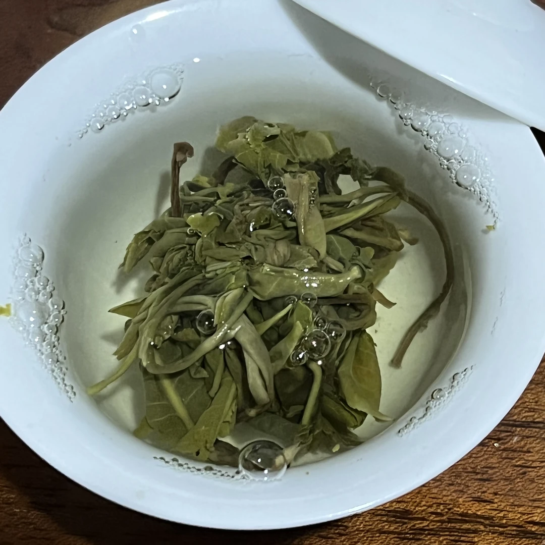 【2024古树头春】 （龙珠）普洱生茶