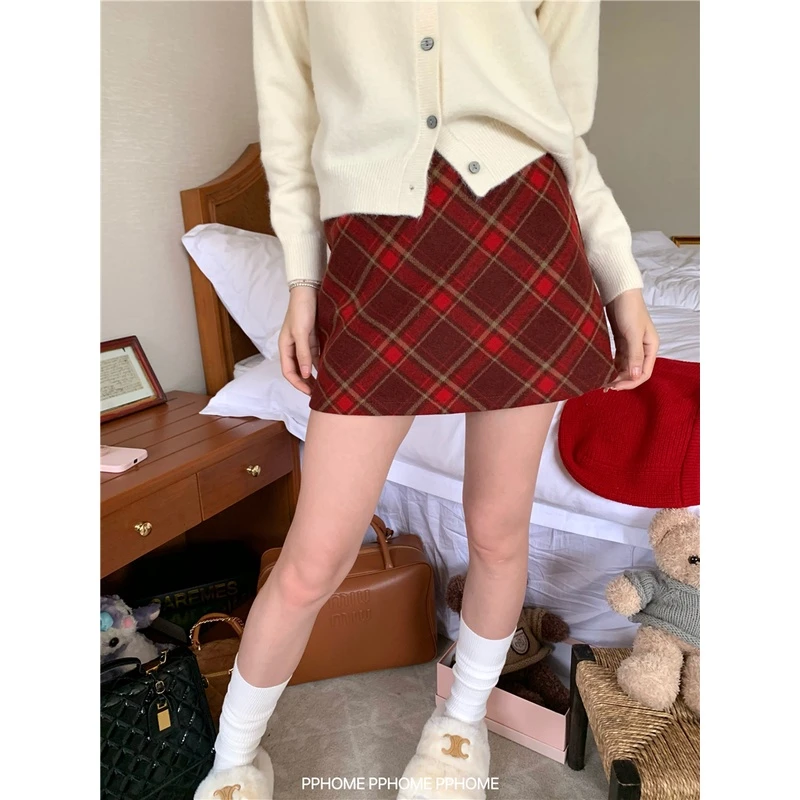复古红格纹A字裙毛呢格子短裙2025秋冬厚实高腰毛呢半身短裙女ins