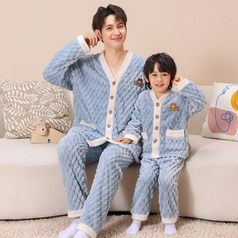 秋冬季儿童法兰绒睡衣2023新款男童女童亲子加绒珊瑚绒家居服套装