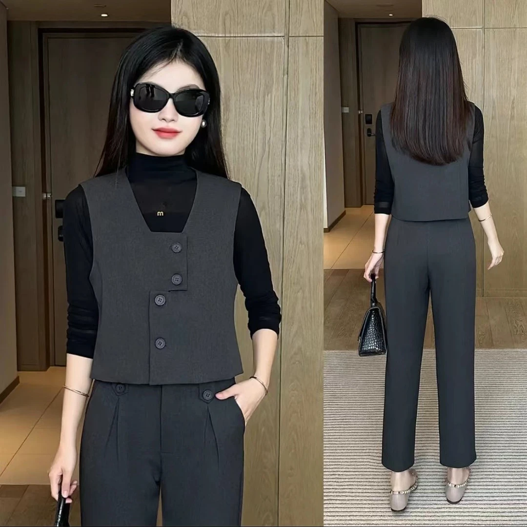 秋季新款显瘦气质小个子洋气时尚休闲减龄马甲三件套-1