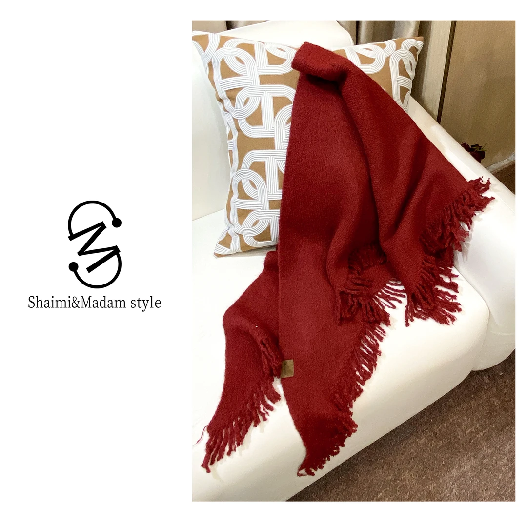 【欢姐推荐】2024冬季女装气质轻奢时尚三角披肩DJ411AF360006