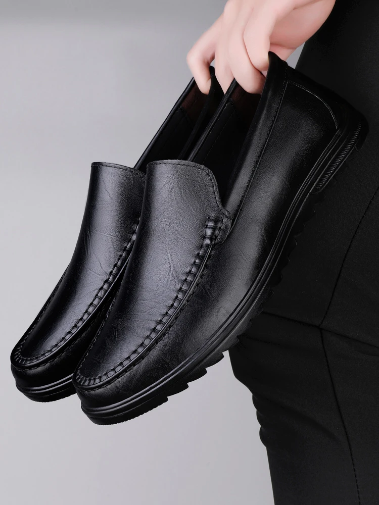 皮鞋男款爆款2025新款商务休闲男鞋厚底一脚蹬软面百搭中年爸爸鞋