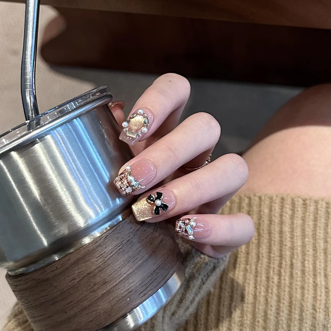 【小香风】】新美甲穿戴甲片2025新款高级感秋冬手工穿戴甲推荐甲片