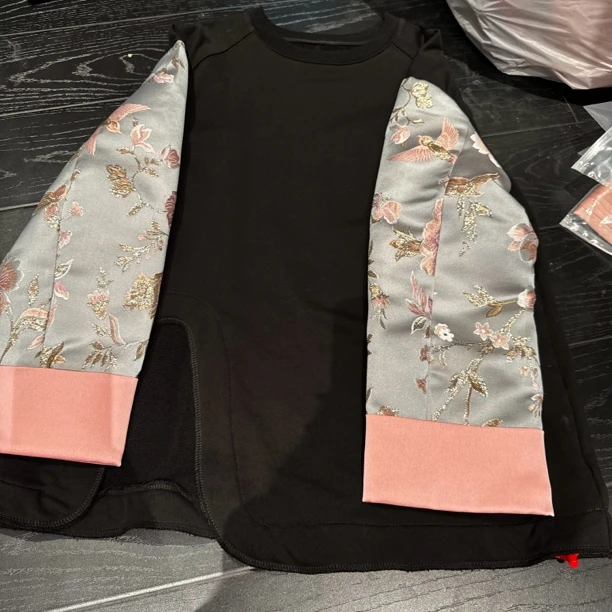 6032#《丹姐推荐》新中式国风拼接袖子卫衣