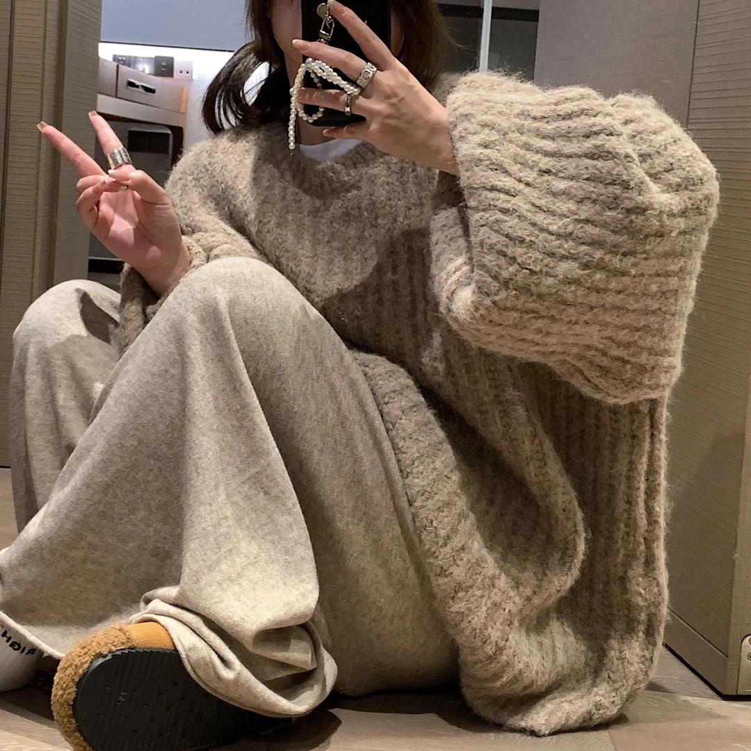 立体慵懒感 坑条灯笼袖 纯色毛衣女冬季宽松中长款加厚套头上衣女