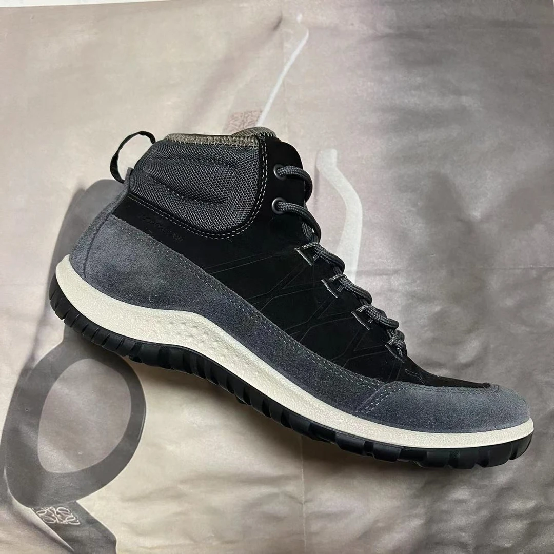36码孤品~ECCO/爱步 舒适户外防水健步防滑高帮女鞋 838613-60208