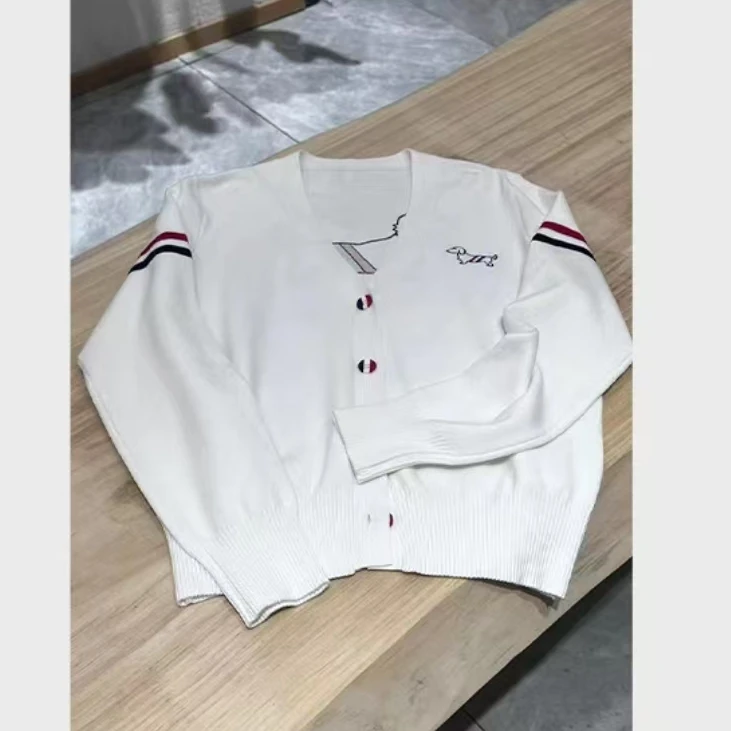 【荟品仓】时尚百搭刺绣针织开衫毛衣 99778-3