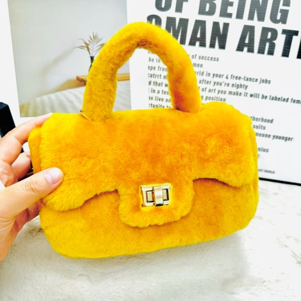 羊羔毛单肩包小凯莉皮草包包女珍珠链条斜挎手提包