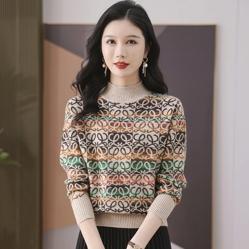 时尚洋气冬季新款宽松百搭半高领显瘦高档简约短款女气质年龄毛衣