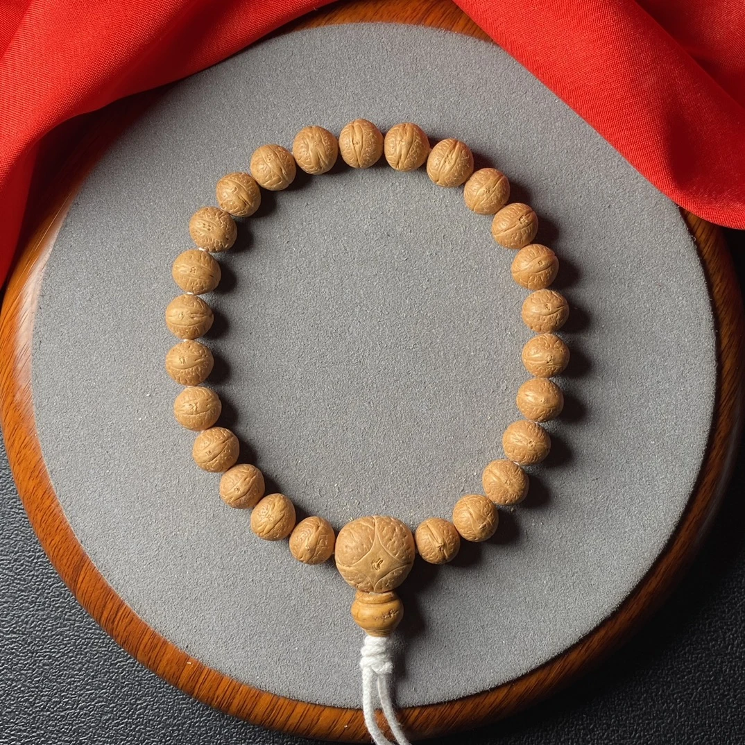 尼泊尔精挑正圆10.5mm小凤眼菩提手串