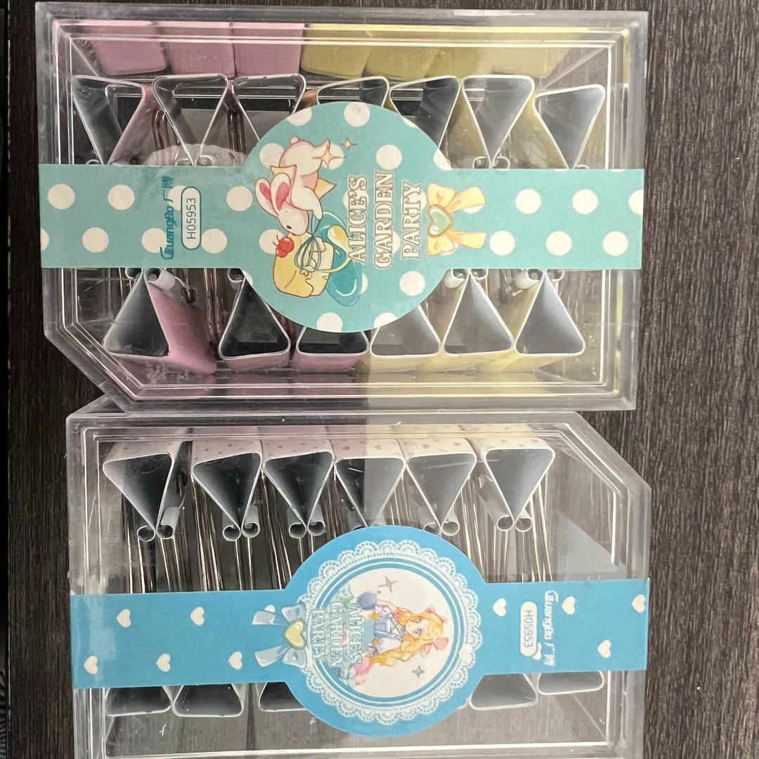 5953广博爱丽丝简约燕尾夹