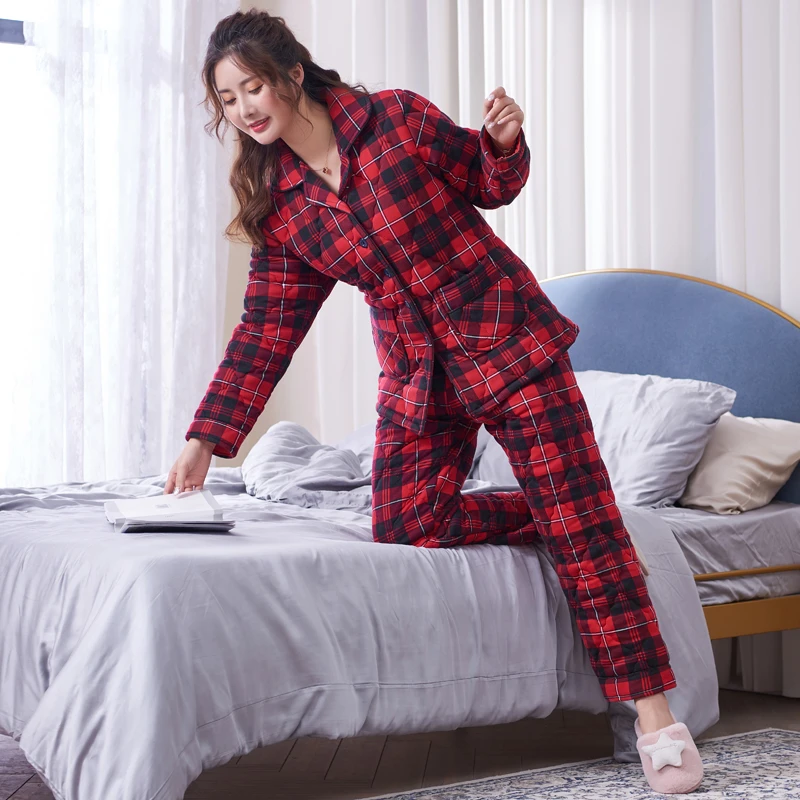辉豹大红色睡衣女秋冬季加厚纯棉三层夹棉中老年本命年家居服套装