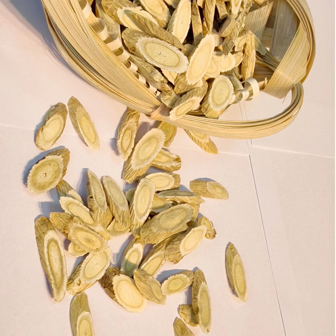 甘肃黄芪，补气血、煮水、煲汤、熬粥。无硫、无熏。